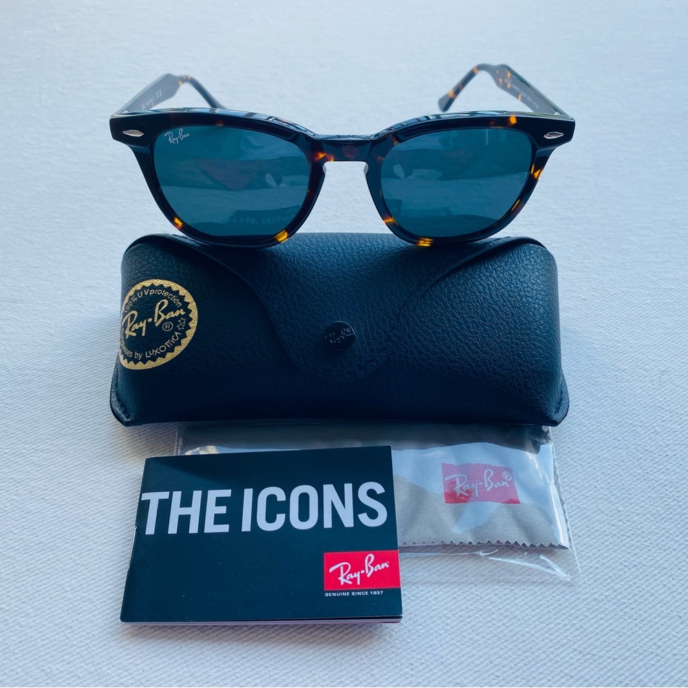 Sunglasses Ray-Ban HAWKEYE